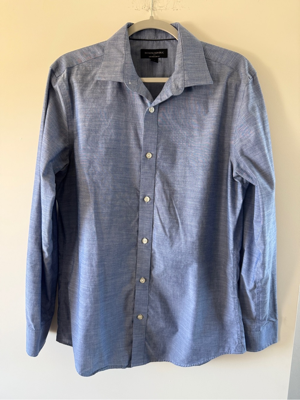 Banana Republic Light Blue Long-Sleeve Dress Shirt